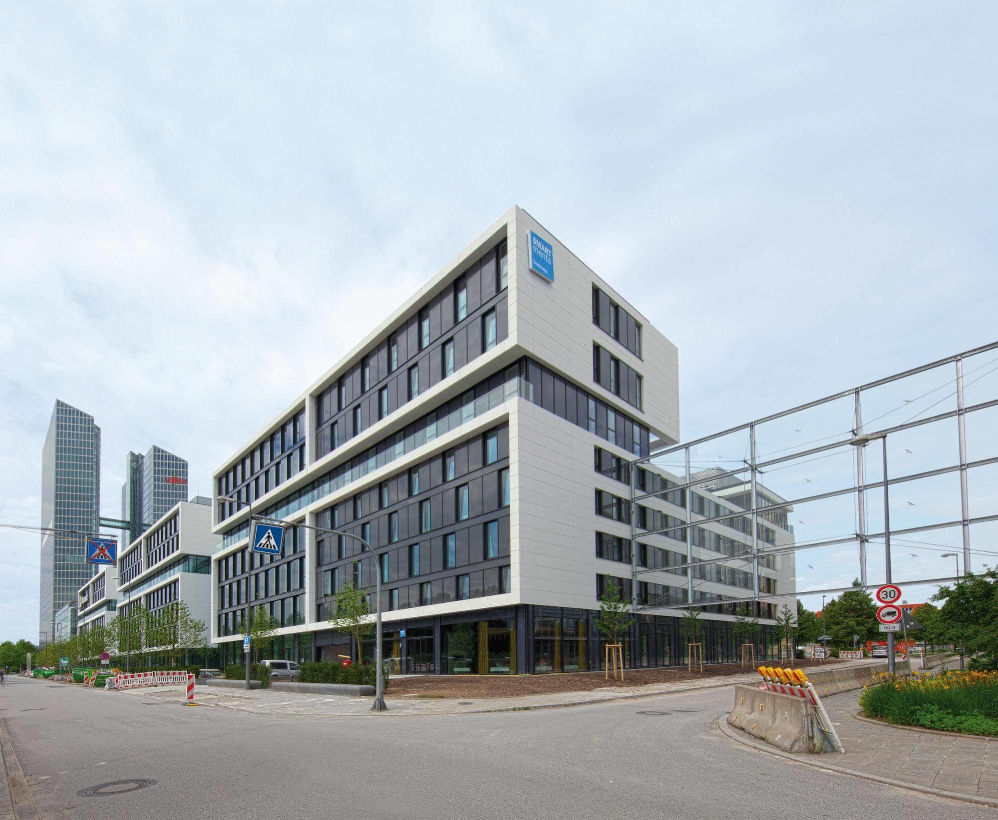 Smartments Business Muenchen Parkstadt Schwabing Munique Exterior foto